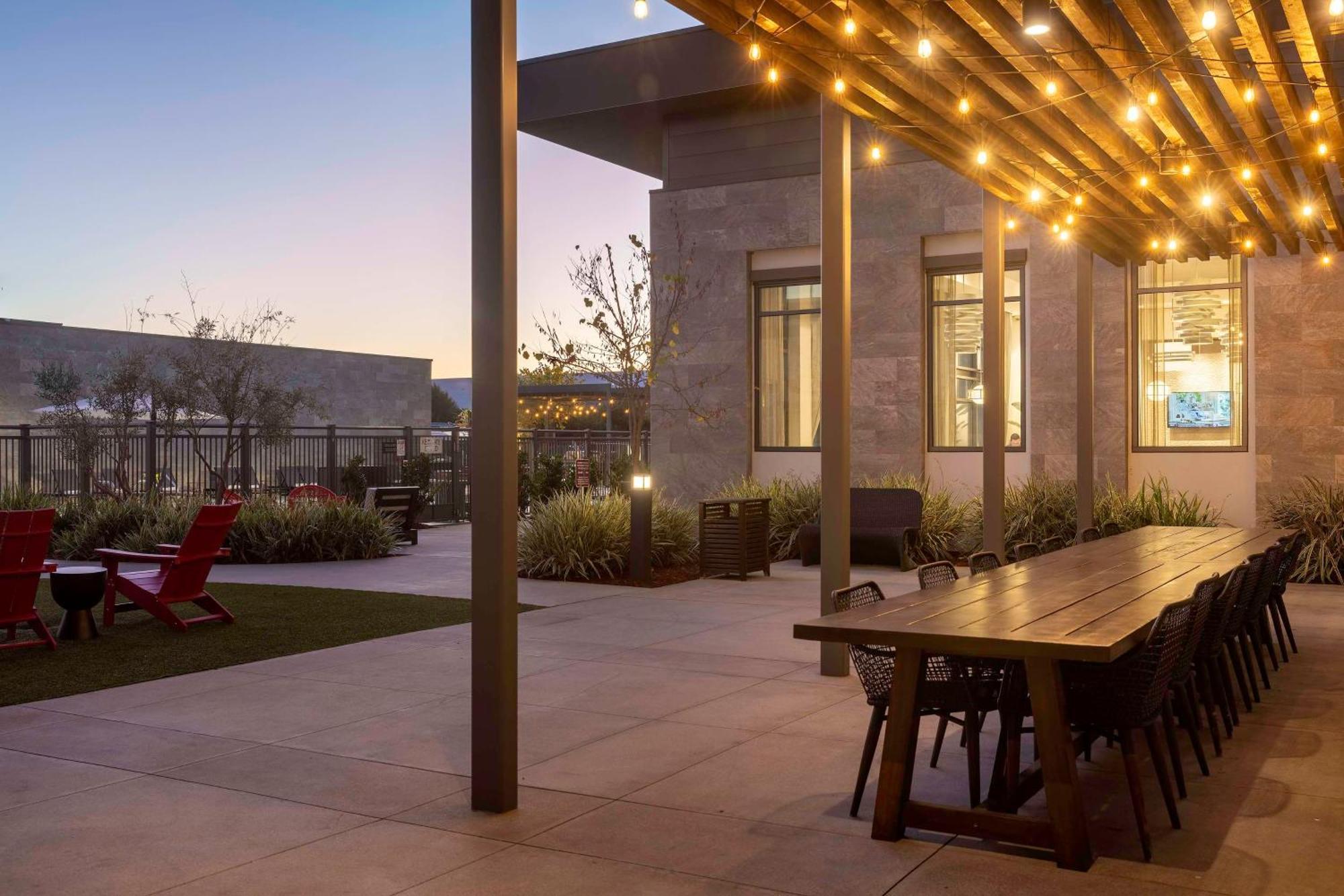 Homewood Suites By Hilton Long Beach Airport Εξωτερικό φωτογραφία